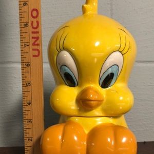 Tweety Bird ceramic cookie jar.